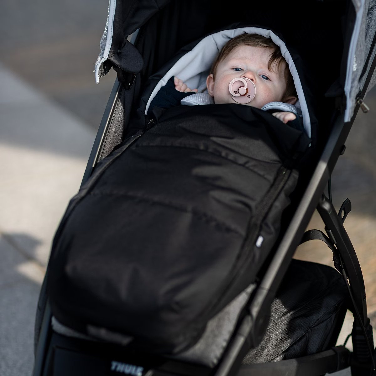 Cosulet pentru nou-nascuti de dormit, Thule, Newborn Nest, Negru