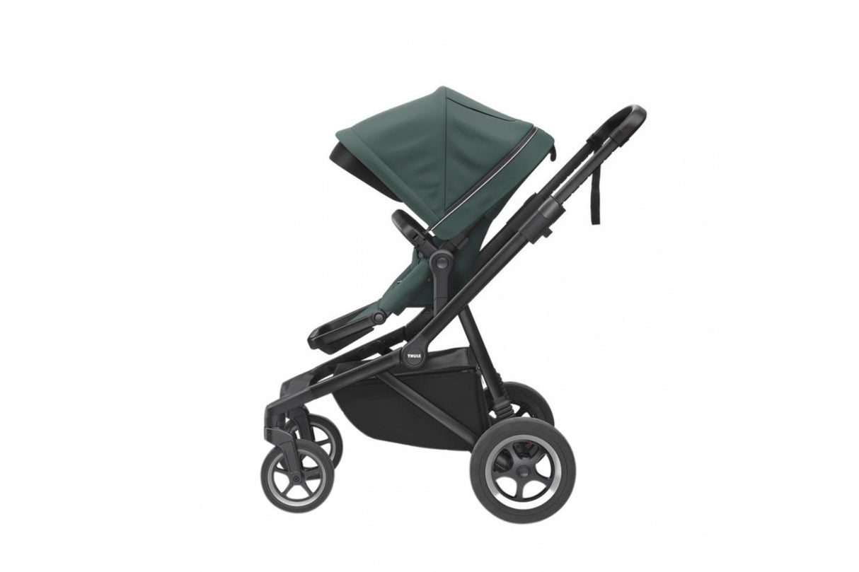 Carucior Thule SLEEK Cadru Negru si Copertina Mallard Green