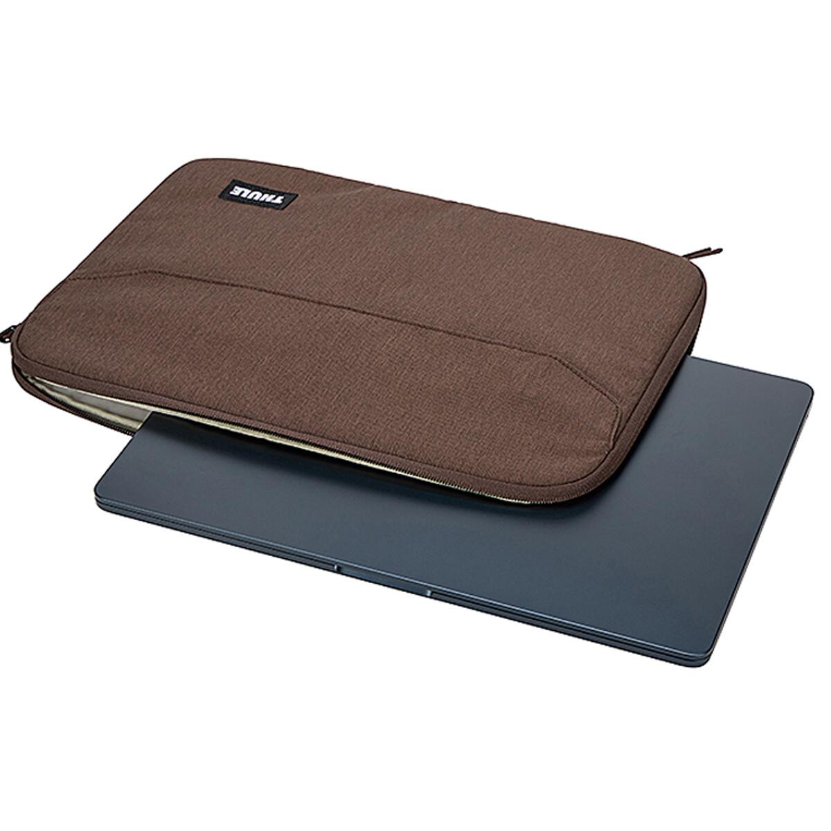 Husa laptop Thule Lithos Sleeve MacBook Air 15", Nuanced Brown