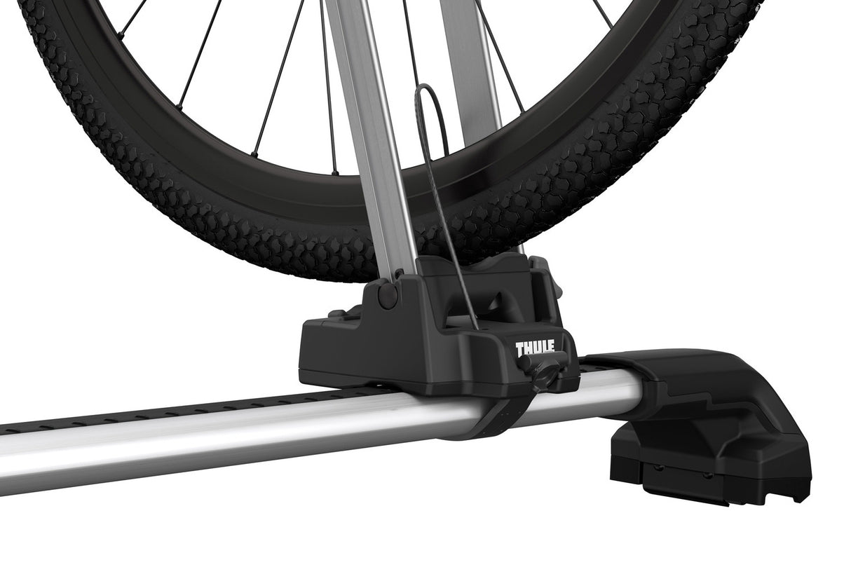 Suport pentru prinderea rotii pe barele transversale Thule Front Wheel Holder 547001