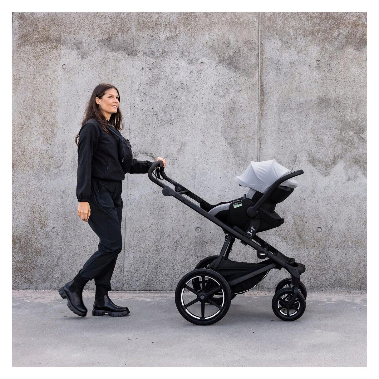 Scaun auto Thule Maple pentru bebeluși 0 - 15 luni Fading Khaki