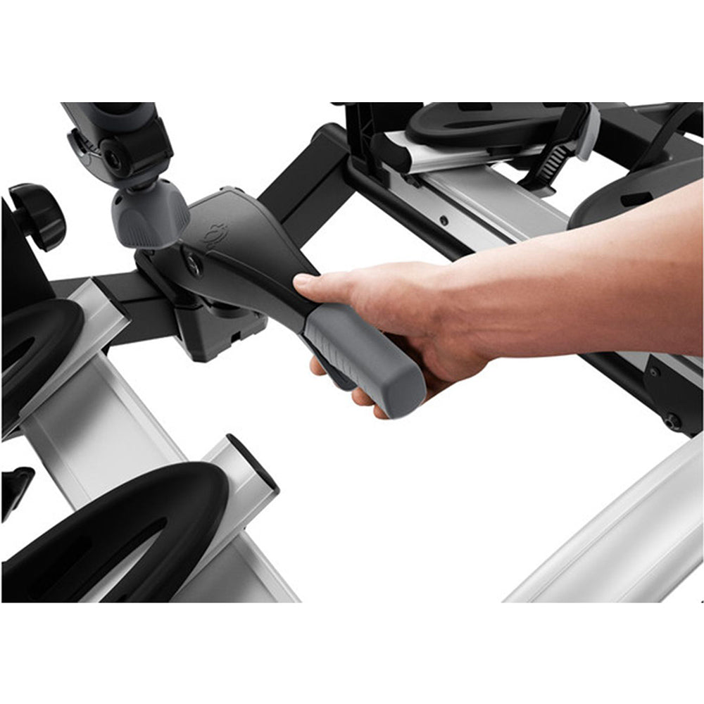 Suport biciclete Thule VeloCompact 926 cu prindere pe carligul de remorcare, pentru 3 biciclete