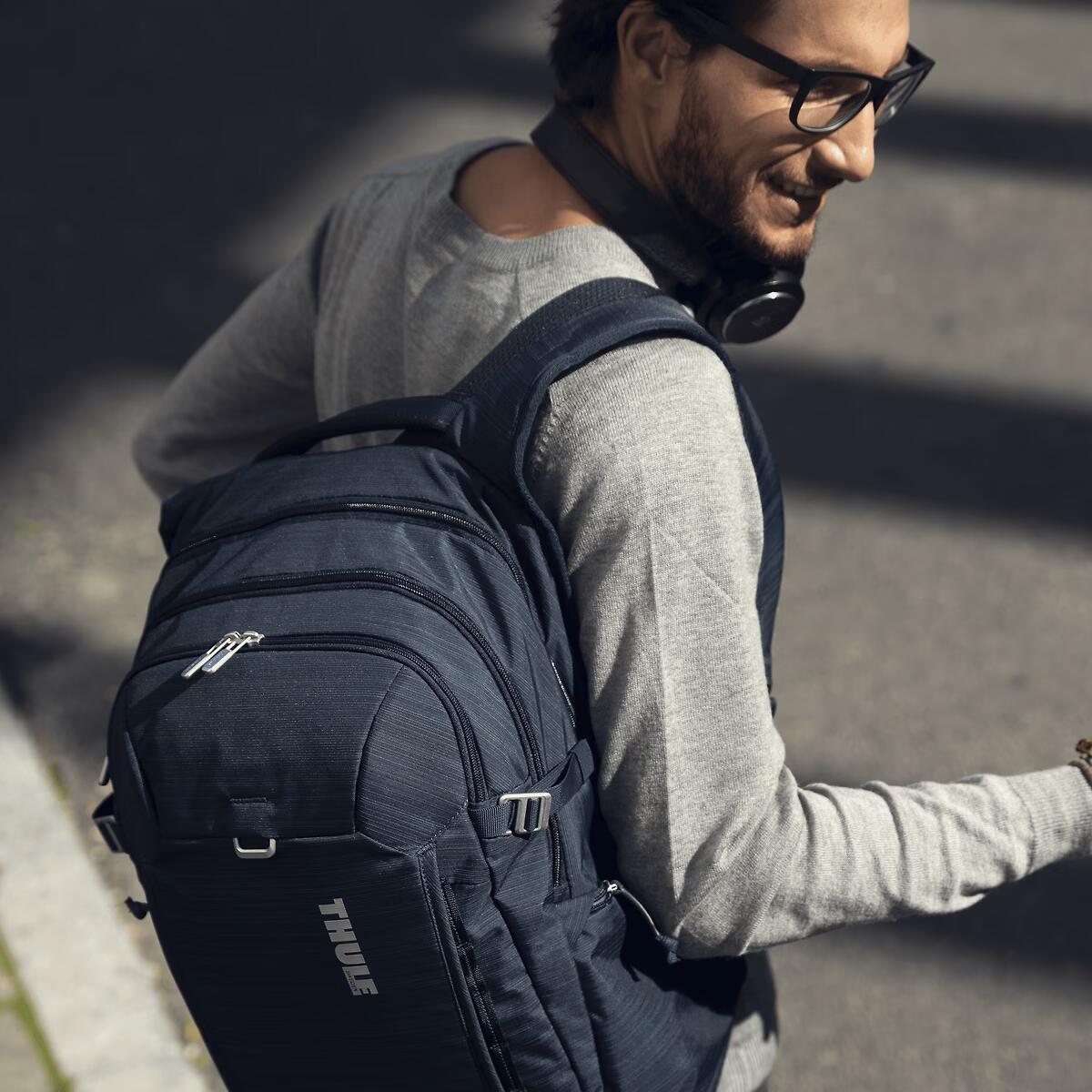Rucsac urban cu compartiment laptop, Thule, Construct, 24L, Carbon Blue