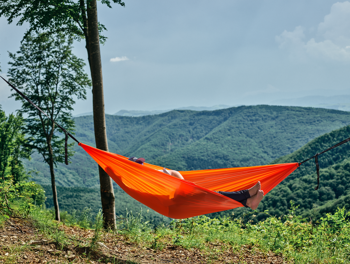 Hamac hikerjoy PRO portocaliu cu încărcătură maximă 300 kg, testat outdoor