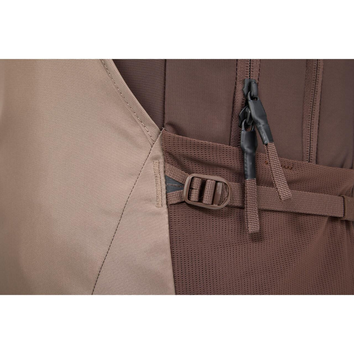 Rucsac urban cu compartiment laptop, Thule, EnRoute, 23L, Tinted Taupe/Nuanced Brown