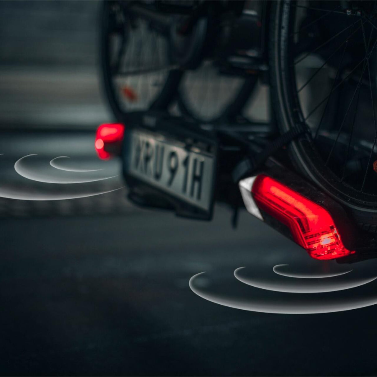 Suport pentru 2 biciclete cu senzori de parcare Thule Epos ParkSecure 9802100 cu prindere pe carligul de remorcare