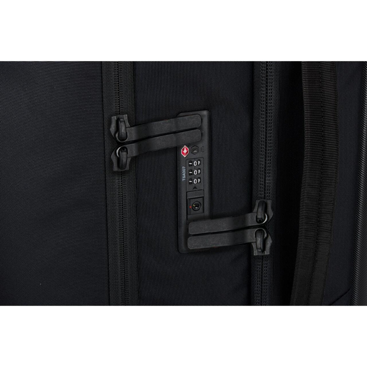 Geanta voiaj, Thule, Subterra Wheeled Duffel, 70 cm, 90L, Black