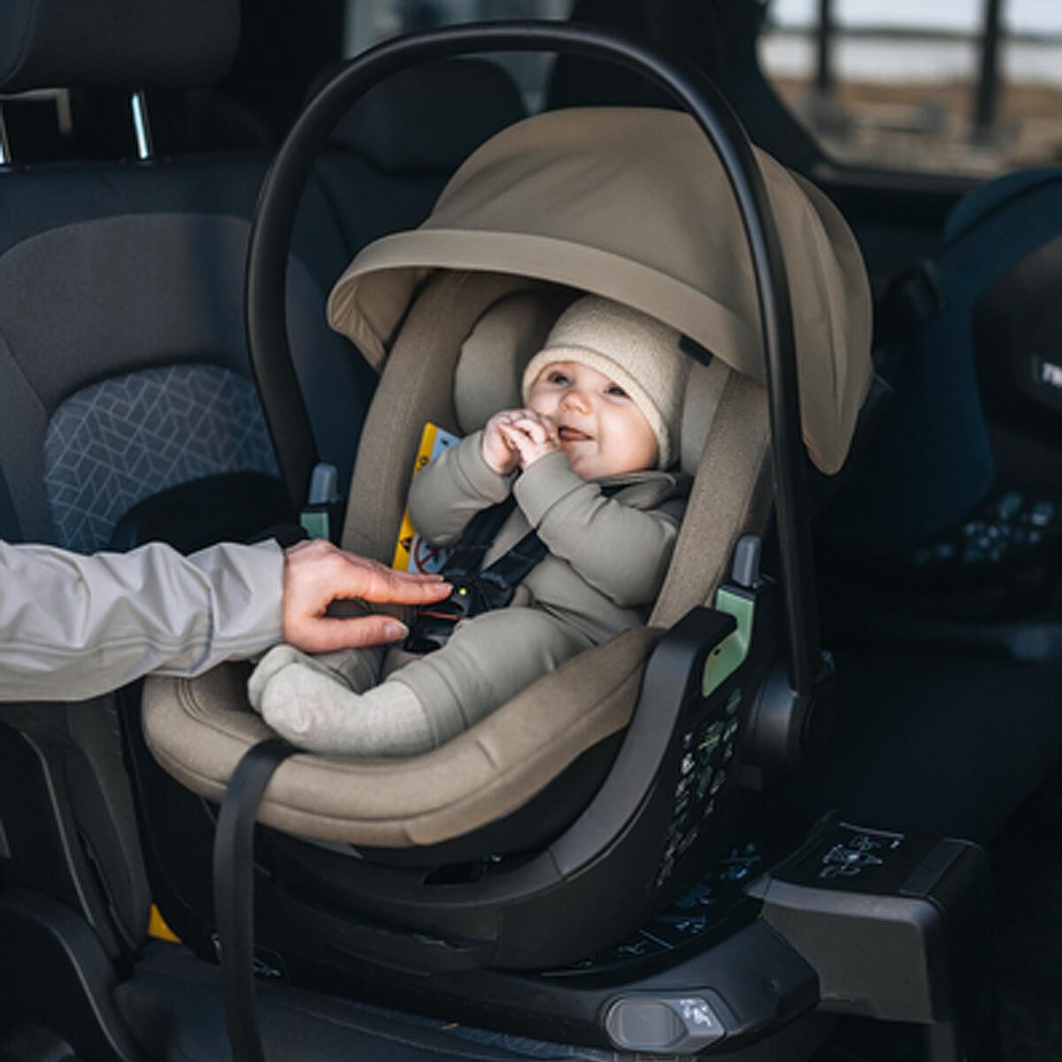 Scaun auto Thule Maple pentru bebeluși 0 - 15 luni Fading Khaki