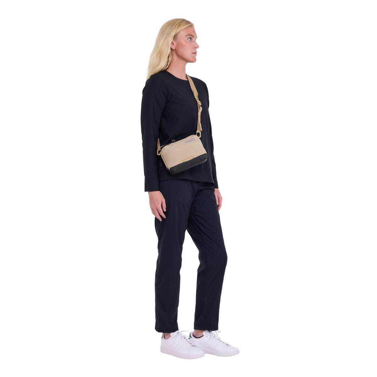 Geanta de umar, Thule, Paramount Crossbody, 2L, Gentle Beige