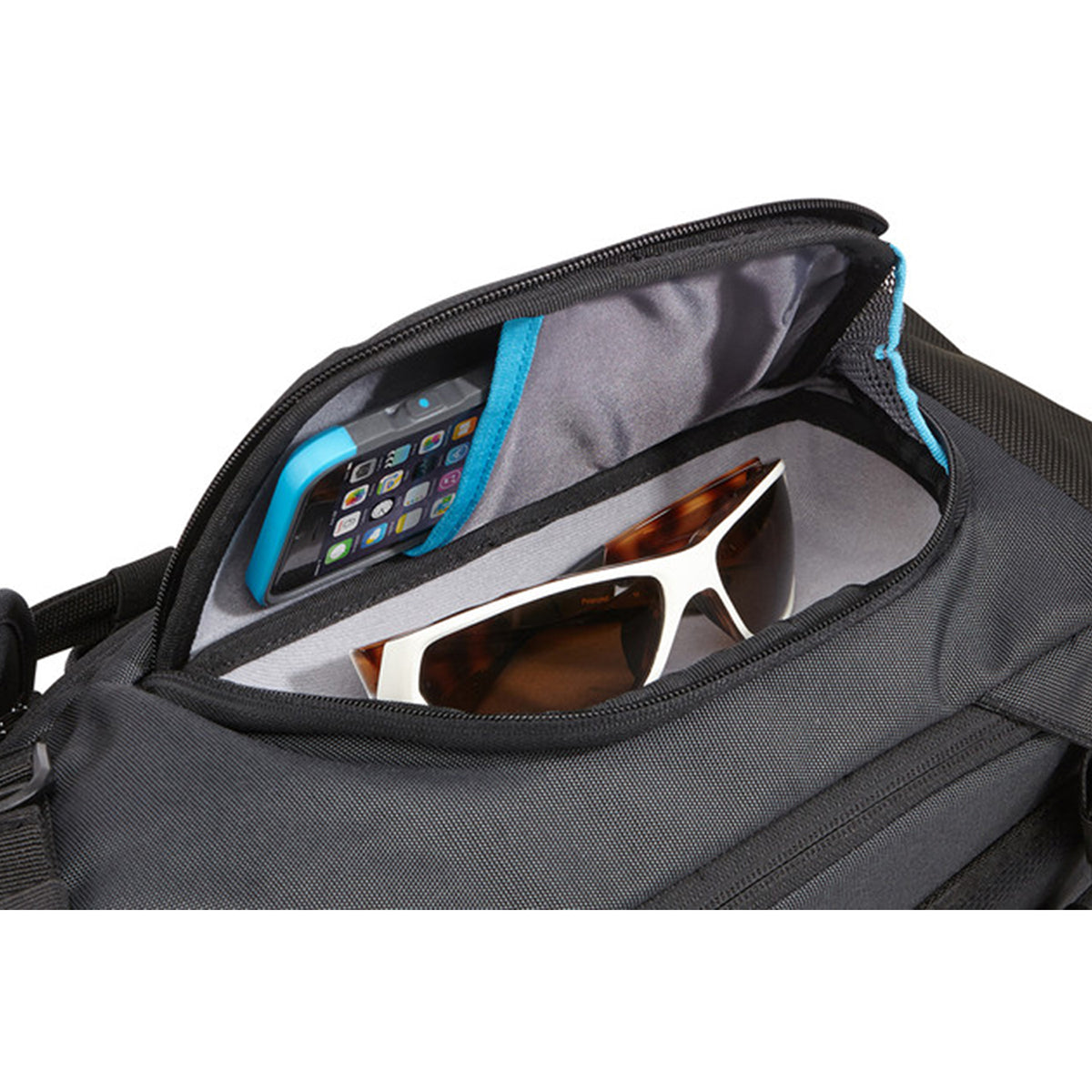 Rucsac urban cu compartiment laptop Thule Subterra Daypack pentru 15" MacBook Pro Dark Grey