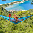 Hamac hikerjoy reciclat din rPET, albastru cu gri, capacitate 225 kg pentru camping ecologic