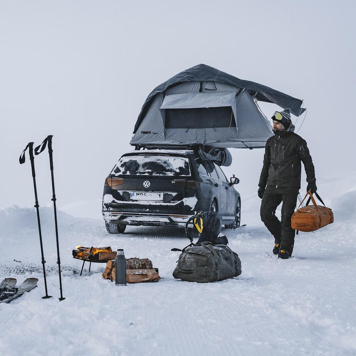 Cort auto cu prindere pe plafon, Thule, Kukenam, 3 persoane, Haze Gray
