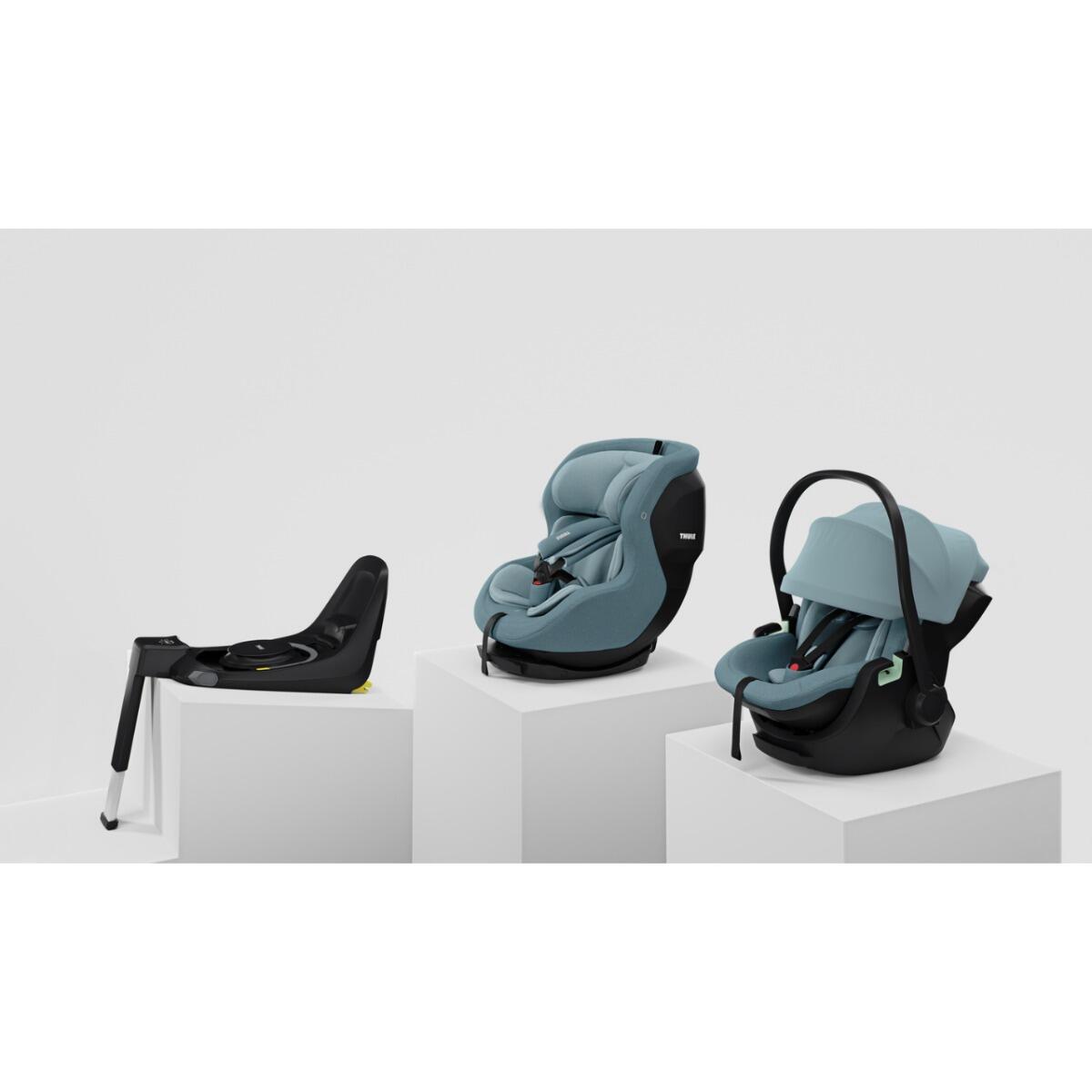 Scaun auto Thule Elm, 6 luni - 4 ani, Negru
